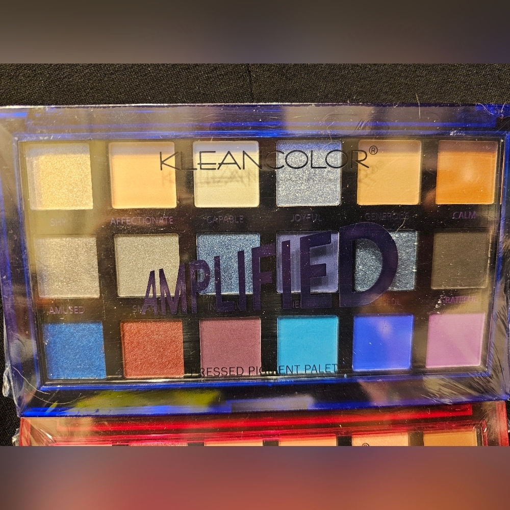 KleanColor Amplified 2 Eye Shadow Palettes each 18 Colors - Picture 3 of 4